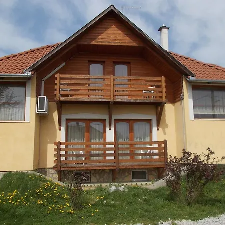Apartment Liliom Apartmanhaz