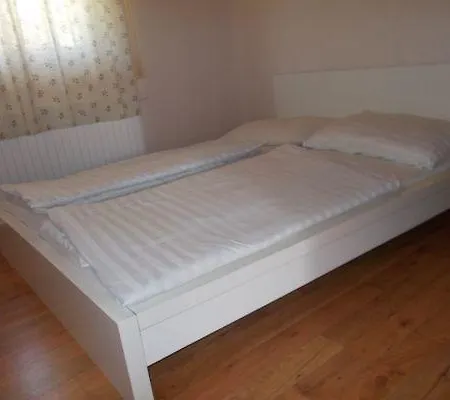 Liliom Apartmanhaz Apartment *